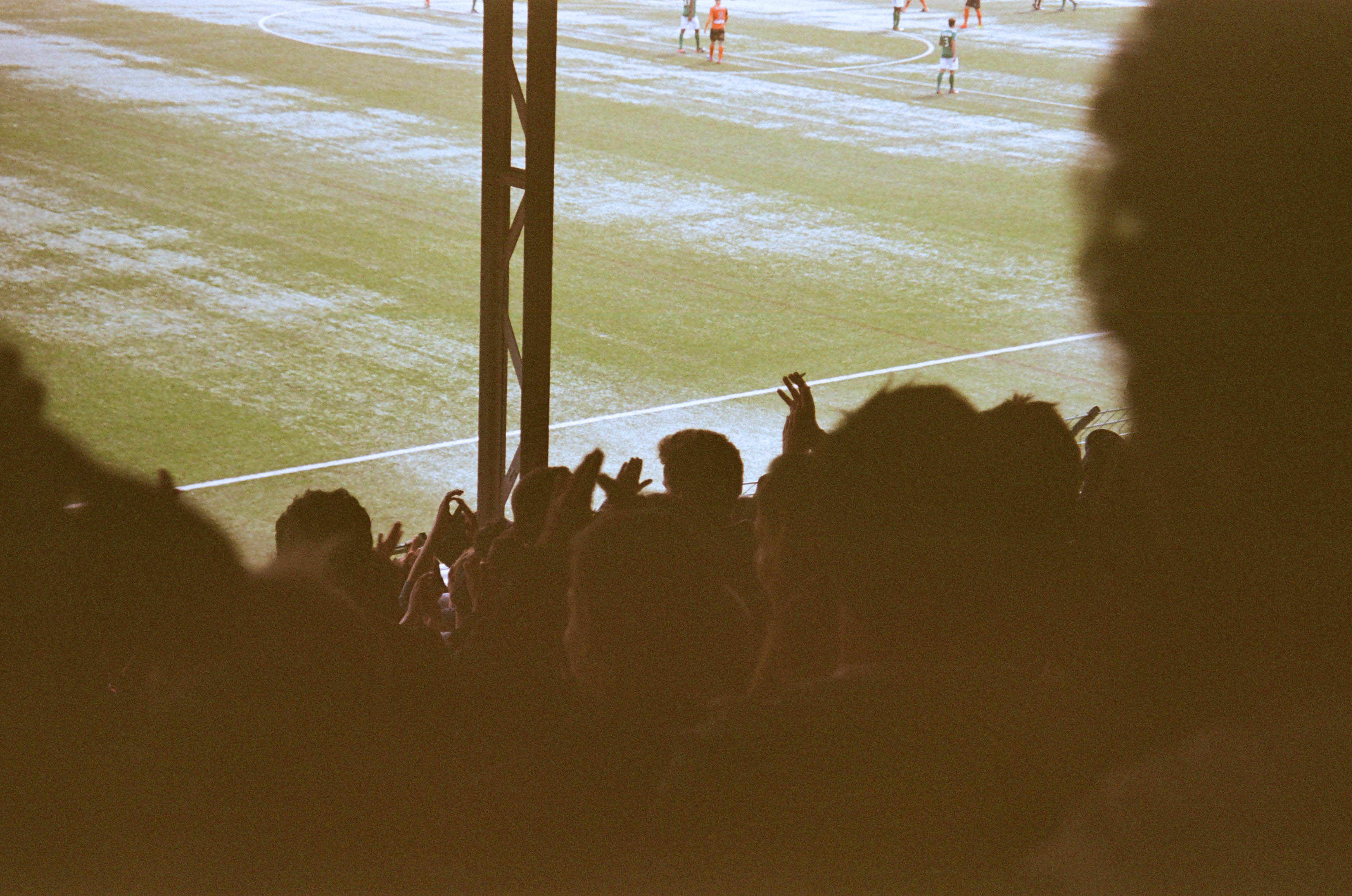 Tribune Red Star Laval