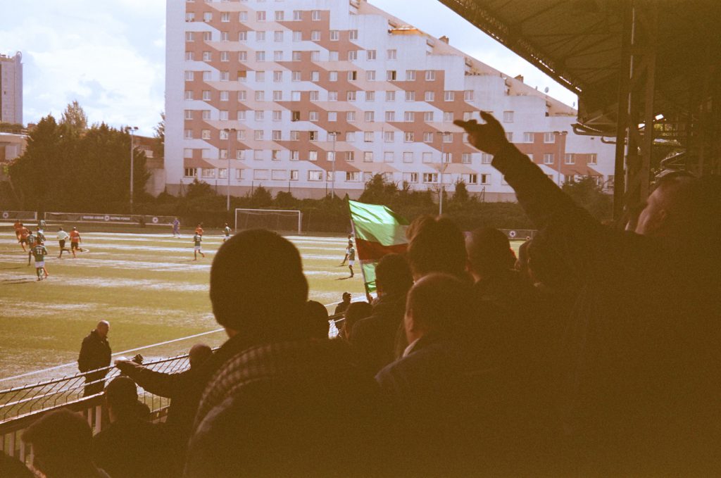 Tribune Red Star Laval football buvette