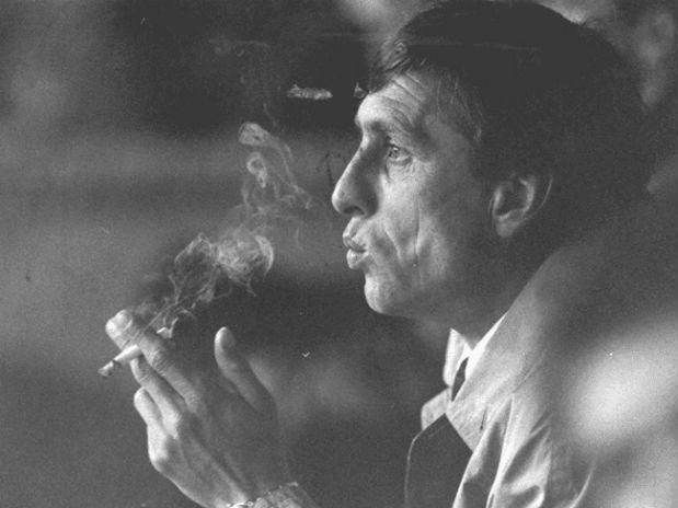 johan-cruyff-genie-pop-et-despote-de-cherif-ghemmour-2