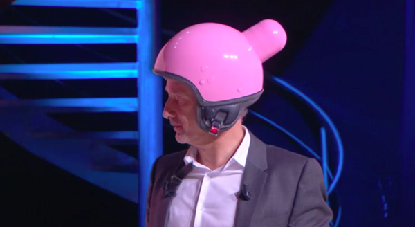 casquegnon, casque pour le chignon, chignon, l'émission d'antoine, antoine de caunes, canal plus, canal +, nulle part ailleurs, gustave le populaire, la buvette de gustave, culture populaire, football, zlatan