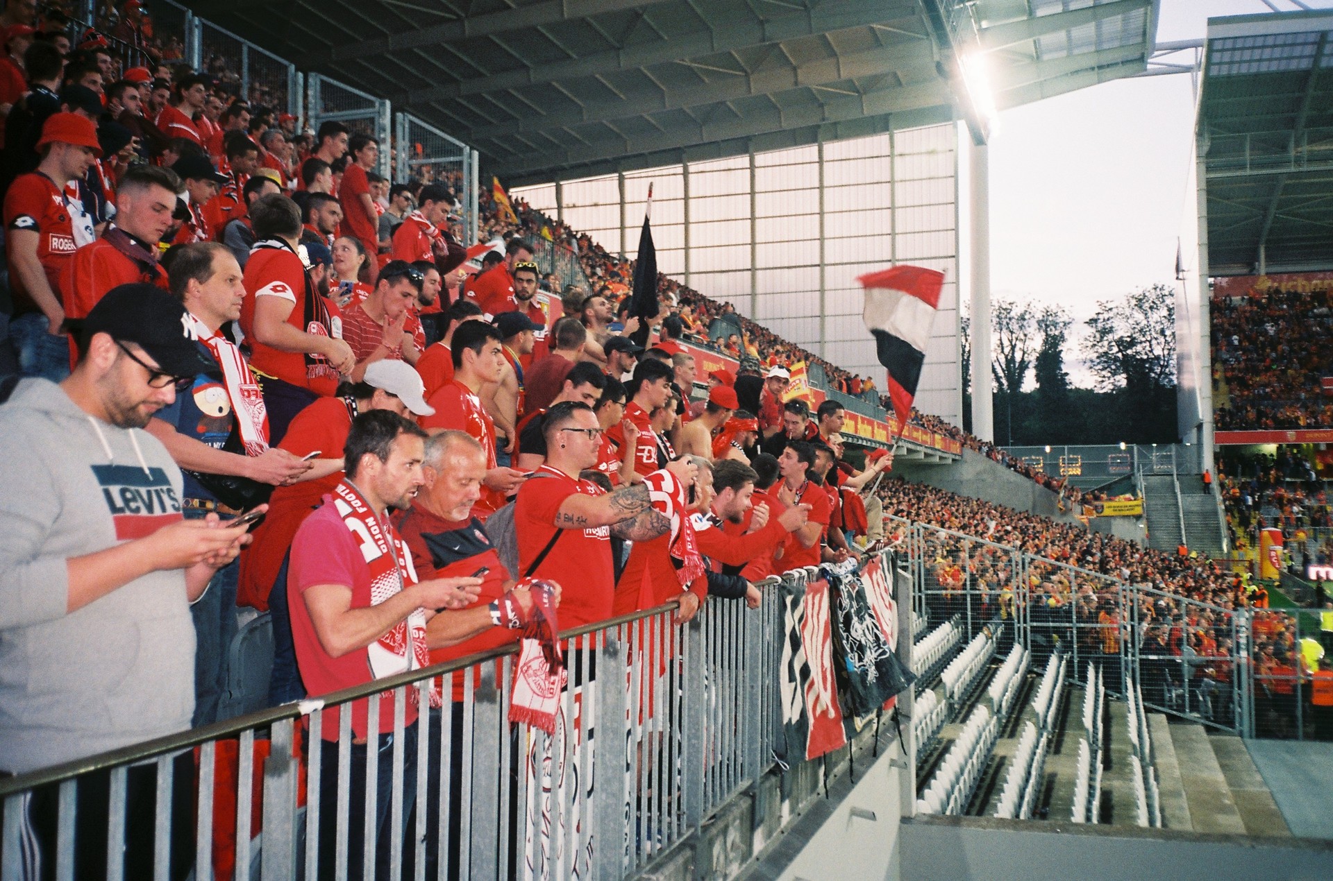 Fiers de Lens | Lens v Dijon