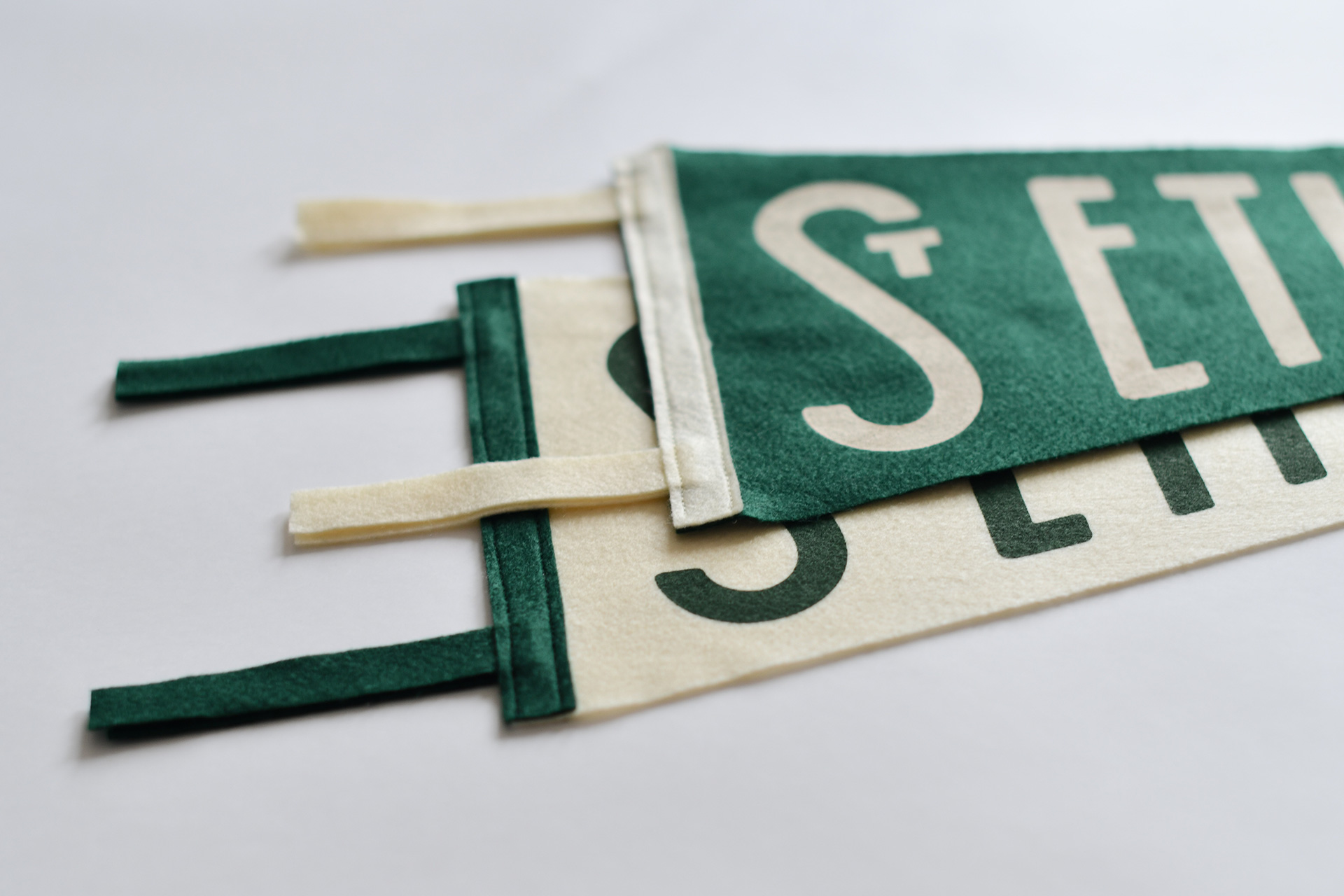 AS SAINT-ETIENNE / ASSE Vert et fier - Fanion SOUVENIR